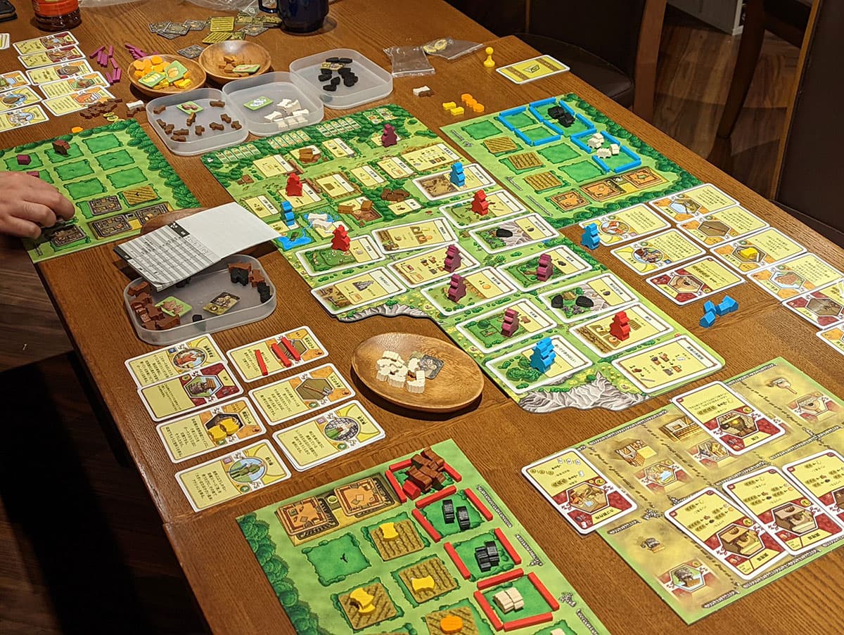 ボードゲームが飾ってある棚